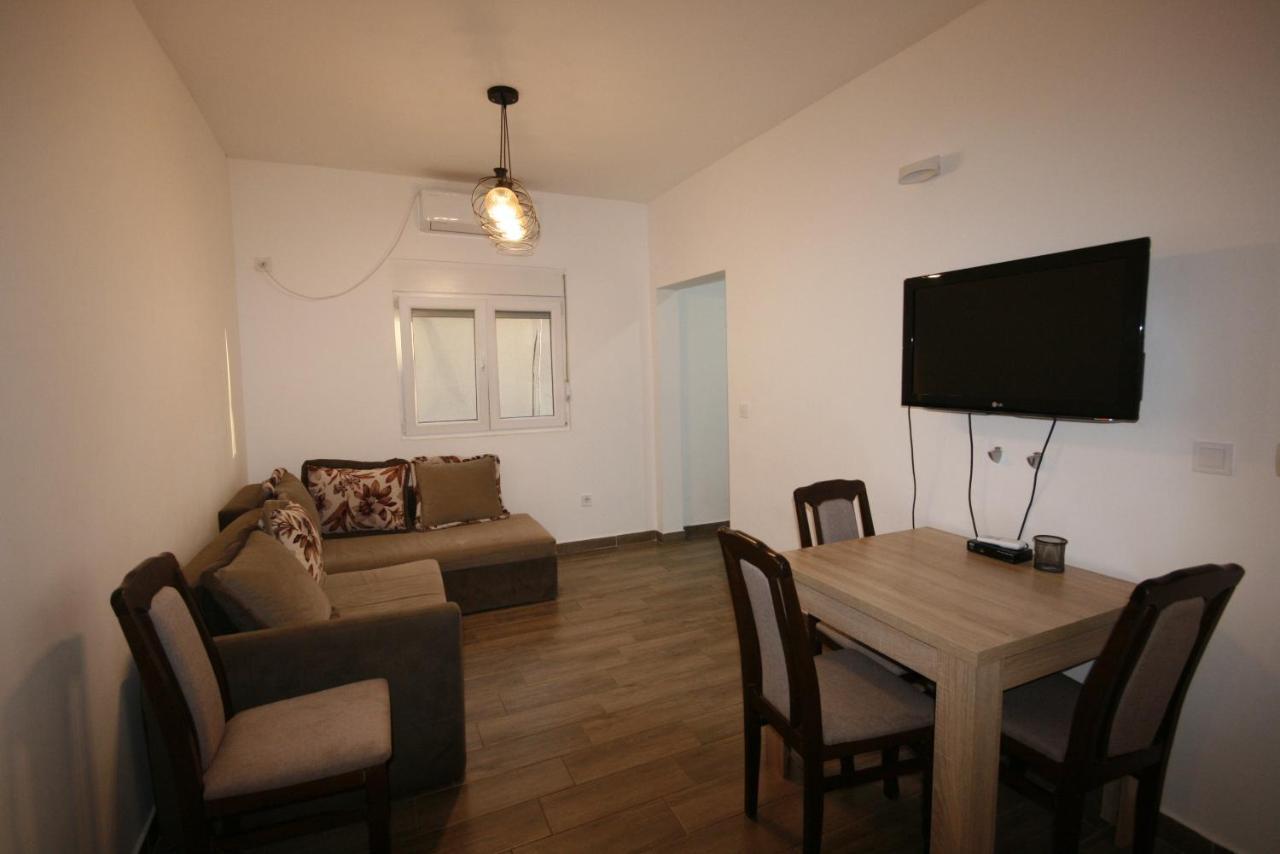 Apartmani Srdanovic 蒂瓦特 外观 照片