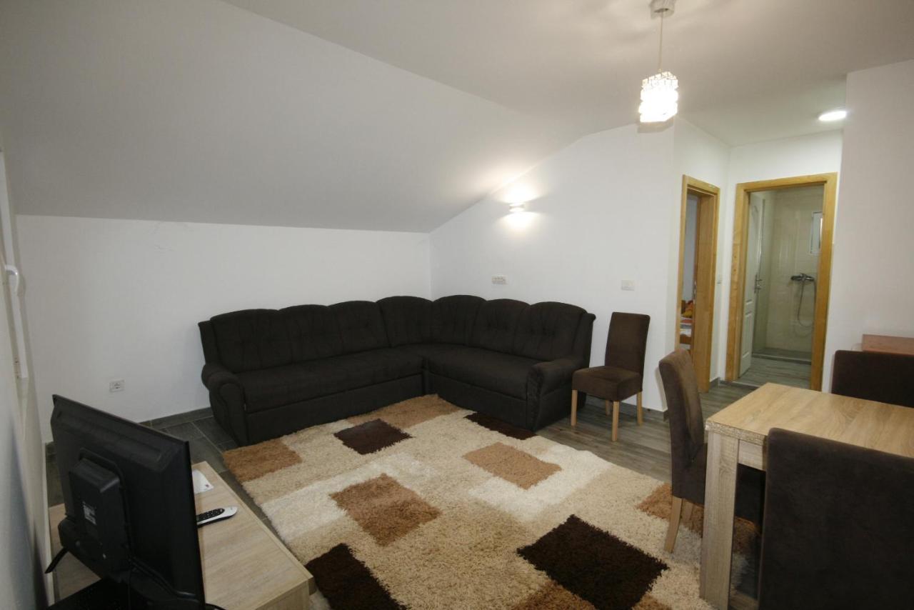 Apartmani Srdanovic 蒂瓦特 外观 照片